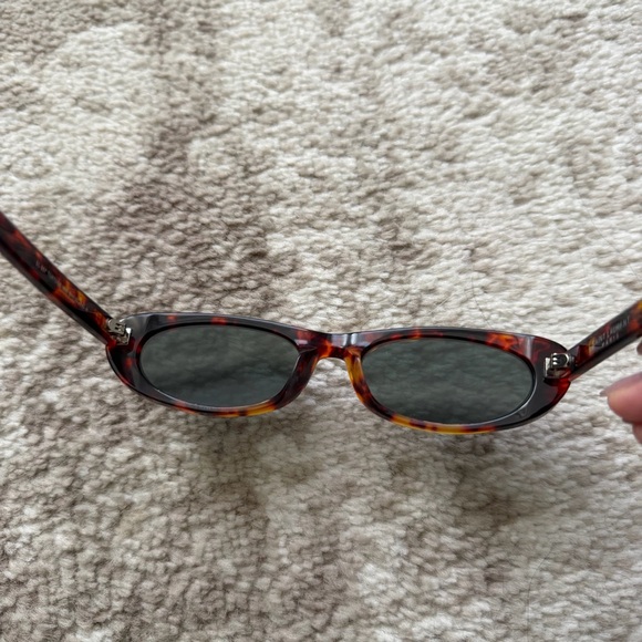 Tortoise Shell Sunglasses - Picture 3 of 9